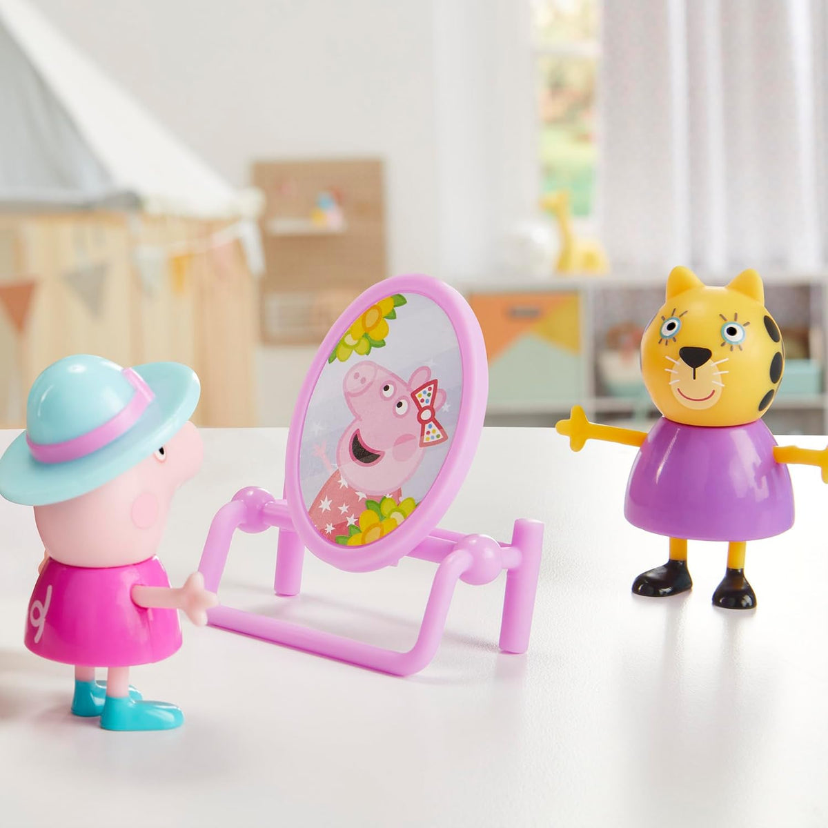 Peppa Pig Set de juego de fiesta de baile de Peppa con casa, 2 figu...