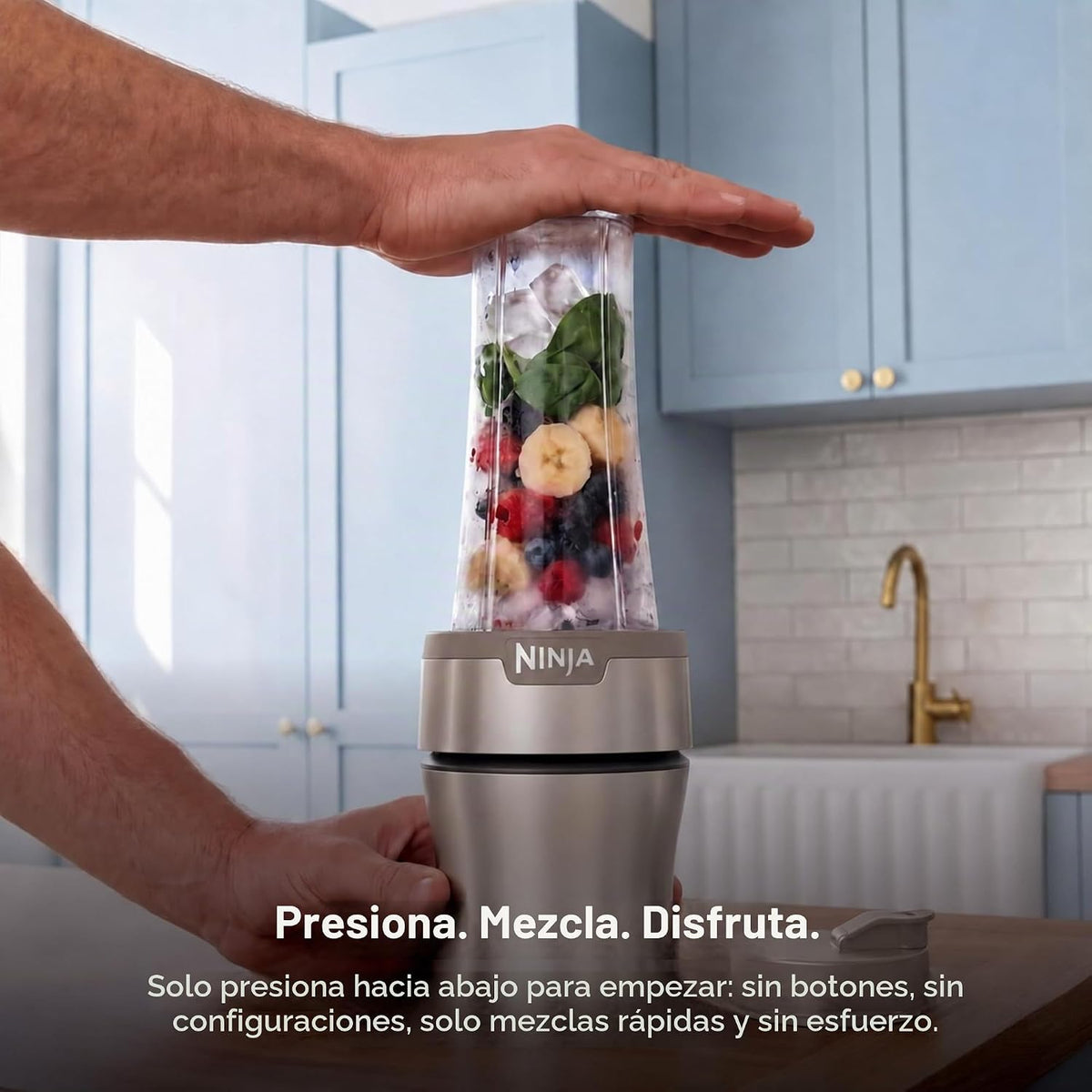 Ninja Nutri-Plus Licuadora personal, 900PW, (3) tazas de 20 onzas,...