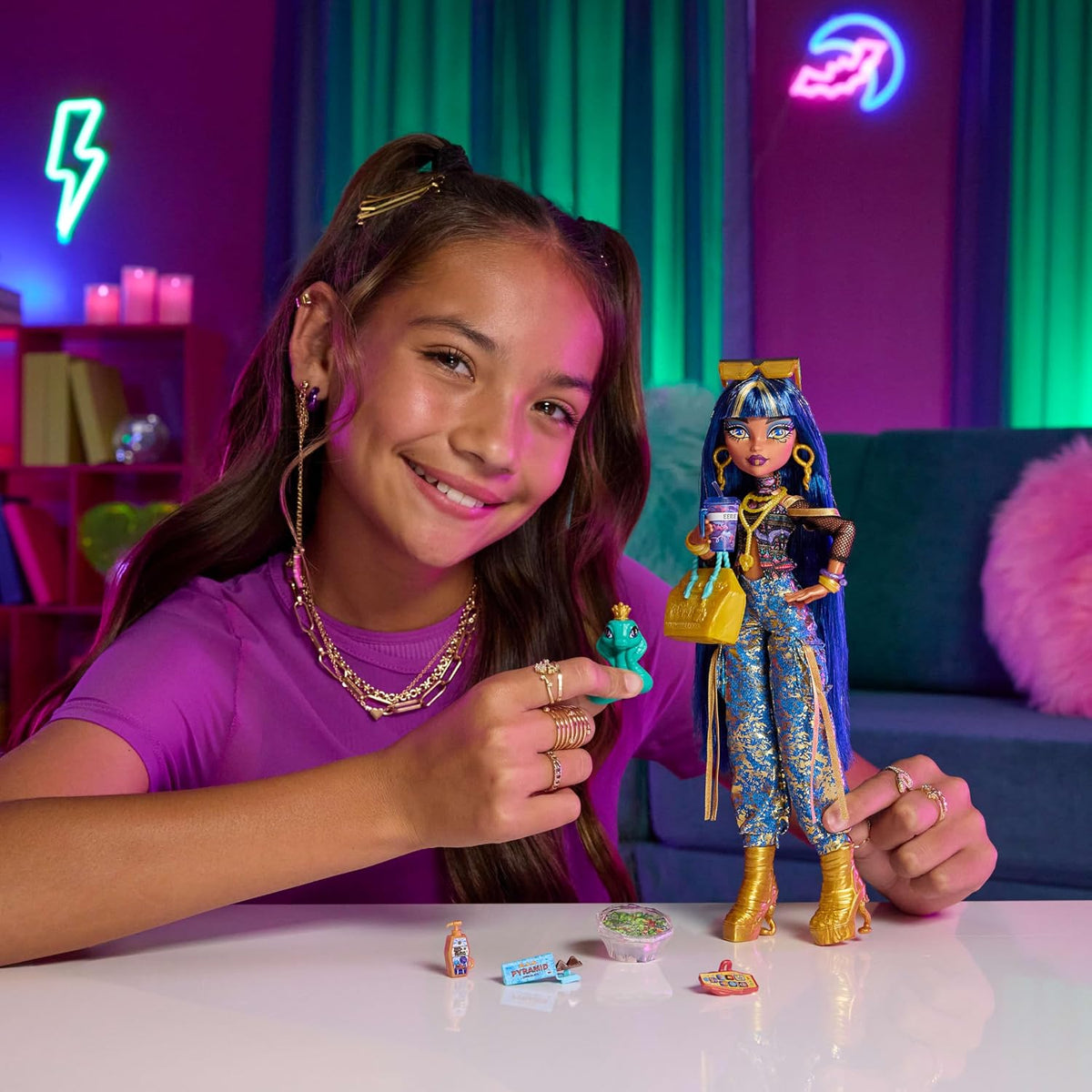 Monster High Cleo De Nile Doll with Pet Cobra | Mummy in Crop Top y...