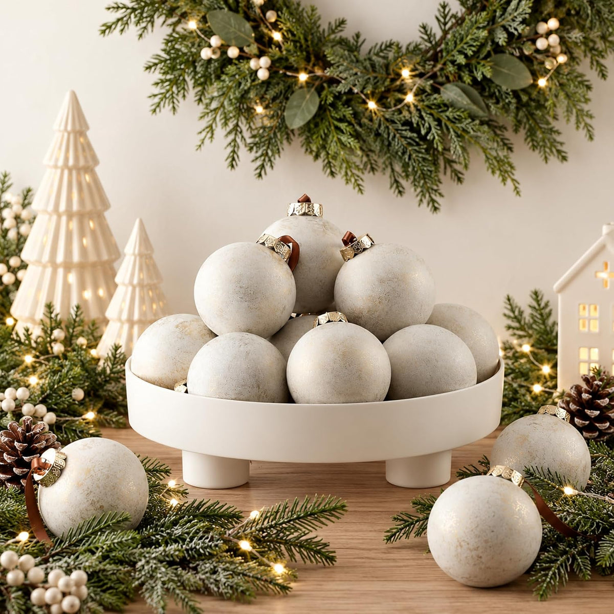 Yunlly - 12 adornos de bola de Navidad neutros 2026, blanco marfil...