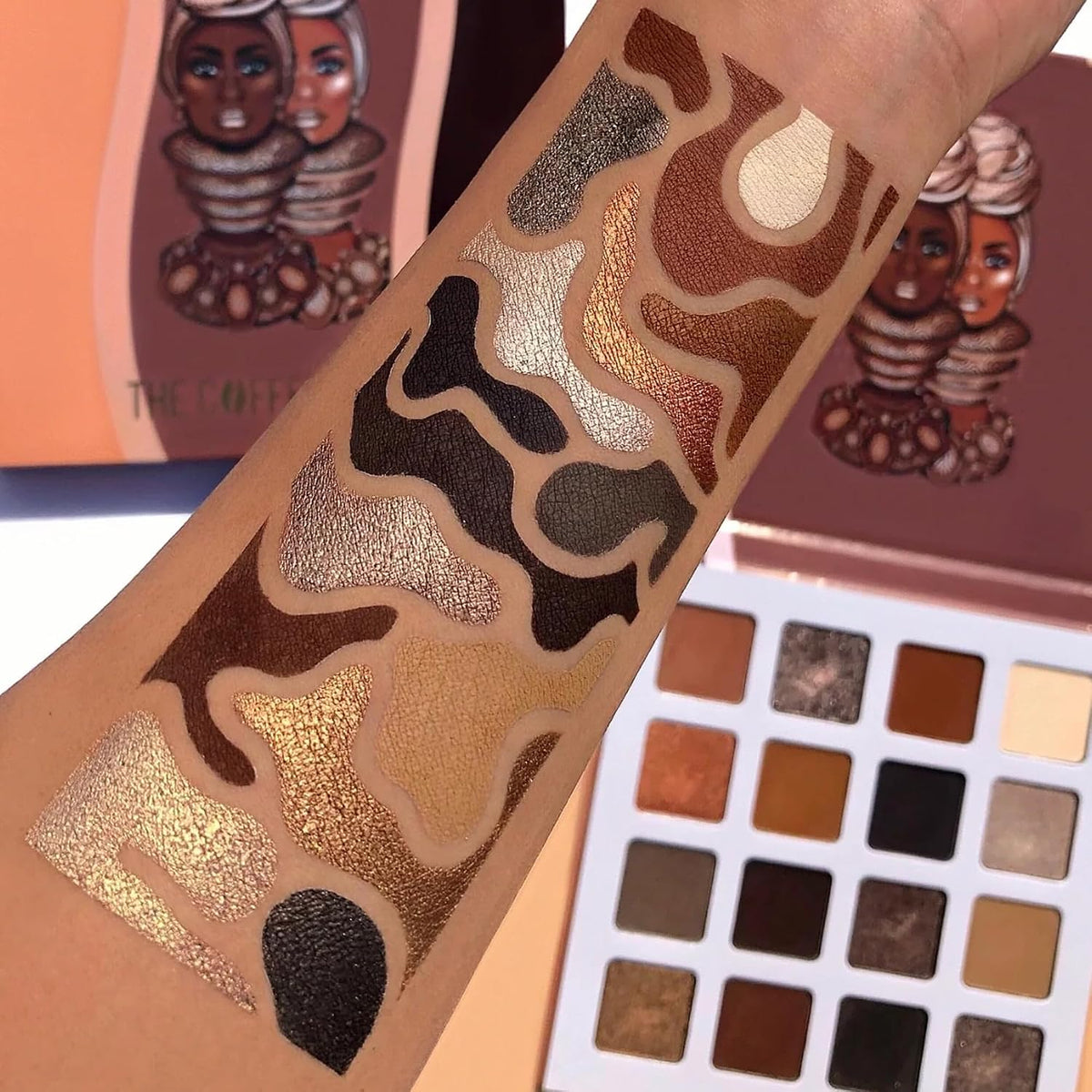 Paleta de sombras de ojos Juvia's Place Coffee Shop - 16 Pan Bu...