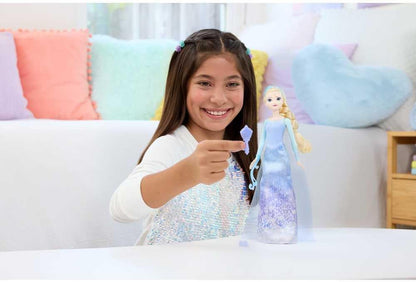 Mattel Disney Frozen Muñeca de moda de Elsa con función Spin &amp;...