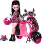 Draculaura y su patineta Monster High