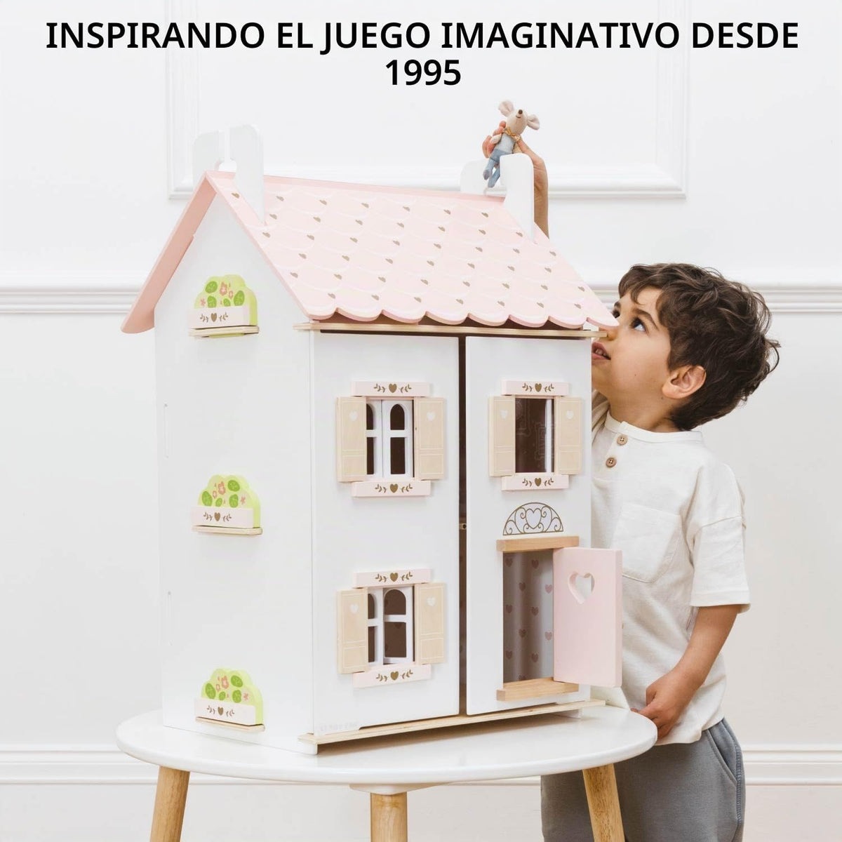 Le Toy Van \u2013 Casa de muñecas de madera en forma de corazón de...