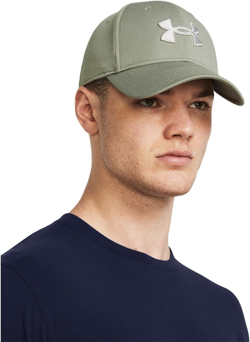 Under Armour Gorra para hombre Blitzing con tecnología Stretch Fit