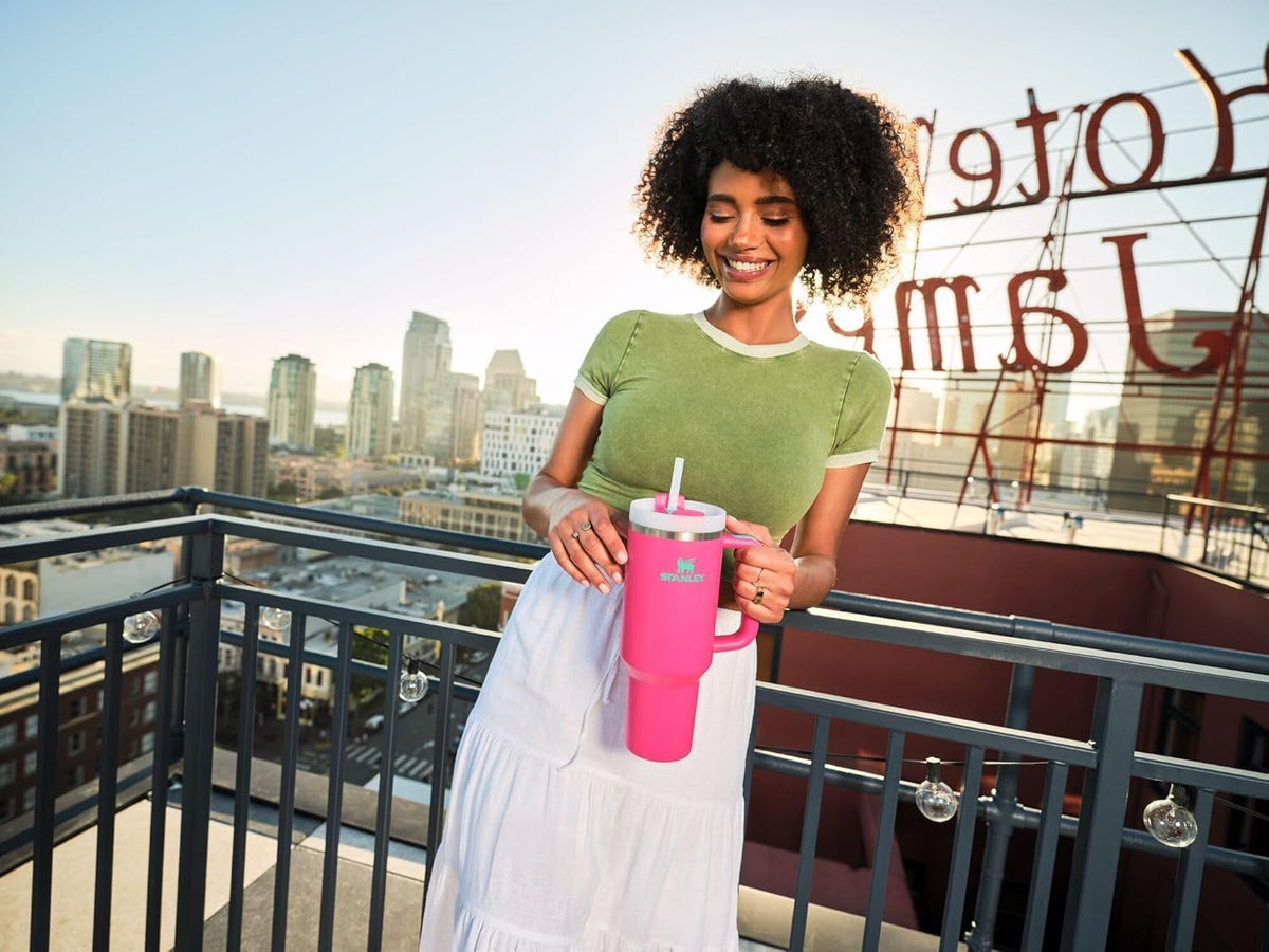 STANLEY Quencher H2.0 Flow State - Vaso de 40 onzas, color rosa pas...