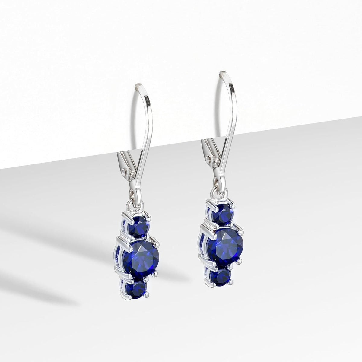 Amazon Essentials Aretes colgantes de plata esterlina con piedras p...