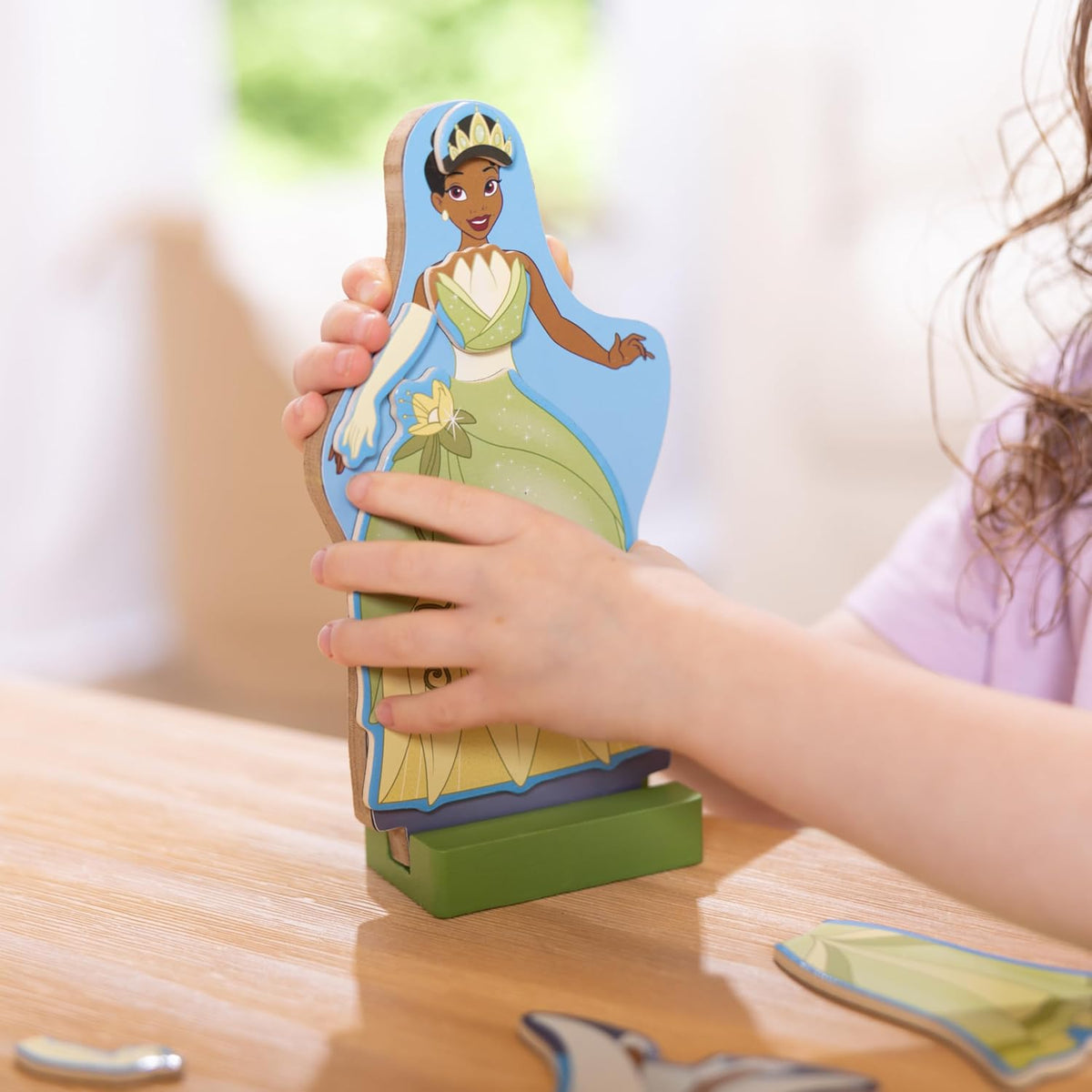 Melissa &amp; Doug Disney Princess Tiana - Juego de muñeca magnétic...