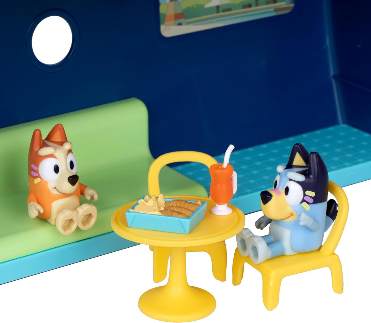 BLUEY Juego de crucero con tobogán, más de 15 accesorios, 2 figuras...