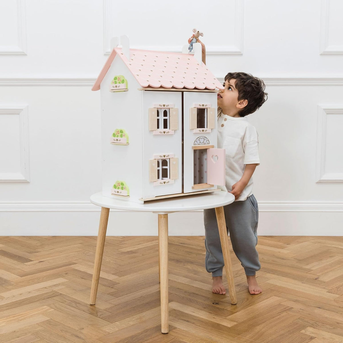 Le Toy Van \u2013 Casa de muñecas de madera en forma de corazón de...