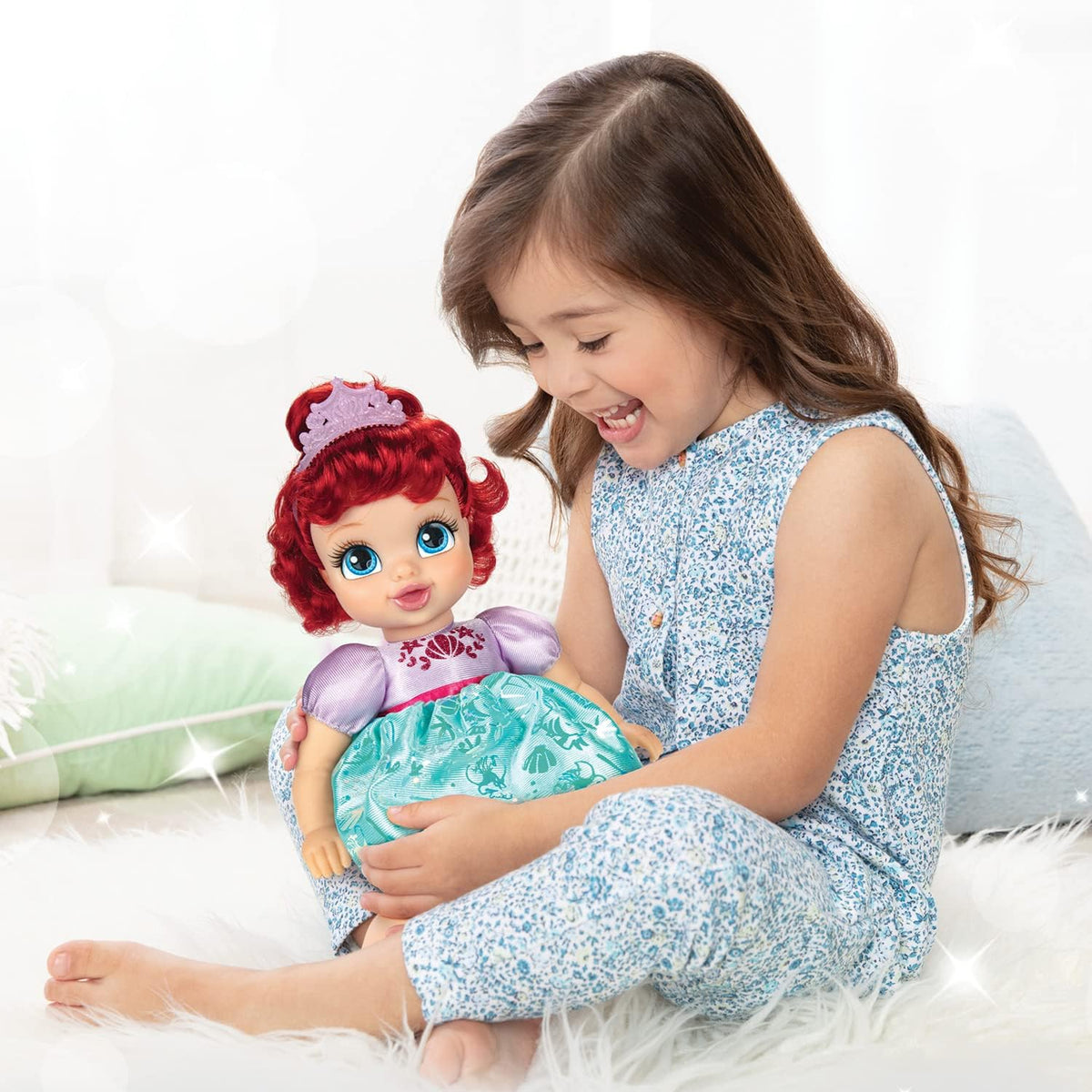 Disney Princess Muñeca Bebé Ariel con Biberón de Bebé y Tiara