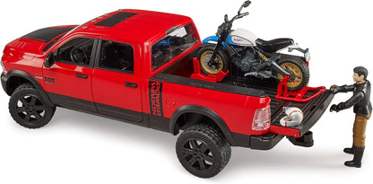 Bruder Ram 2502 Power Wagon con Ducati Scrambler Desert Sled y vehí...