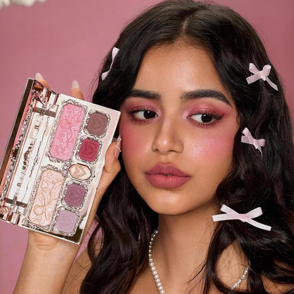 Flower Knows - Paleta de maquillaje de cupido de fresa con brocha p...
