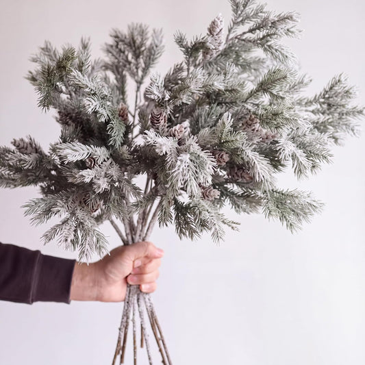 Wavwavw 6 ramas de pino de cedro artificial de Navidad flocadas, 25...