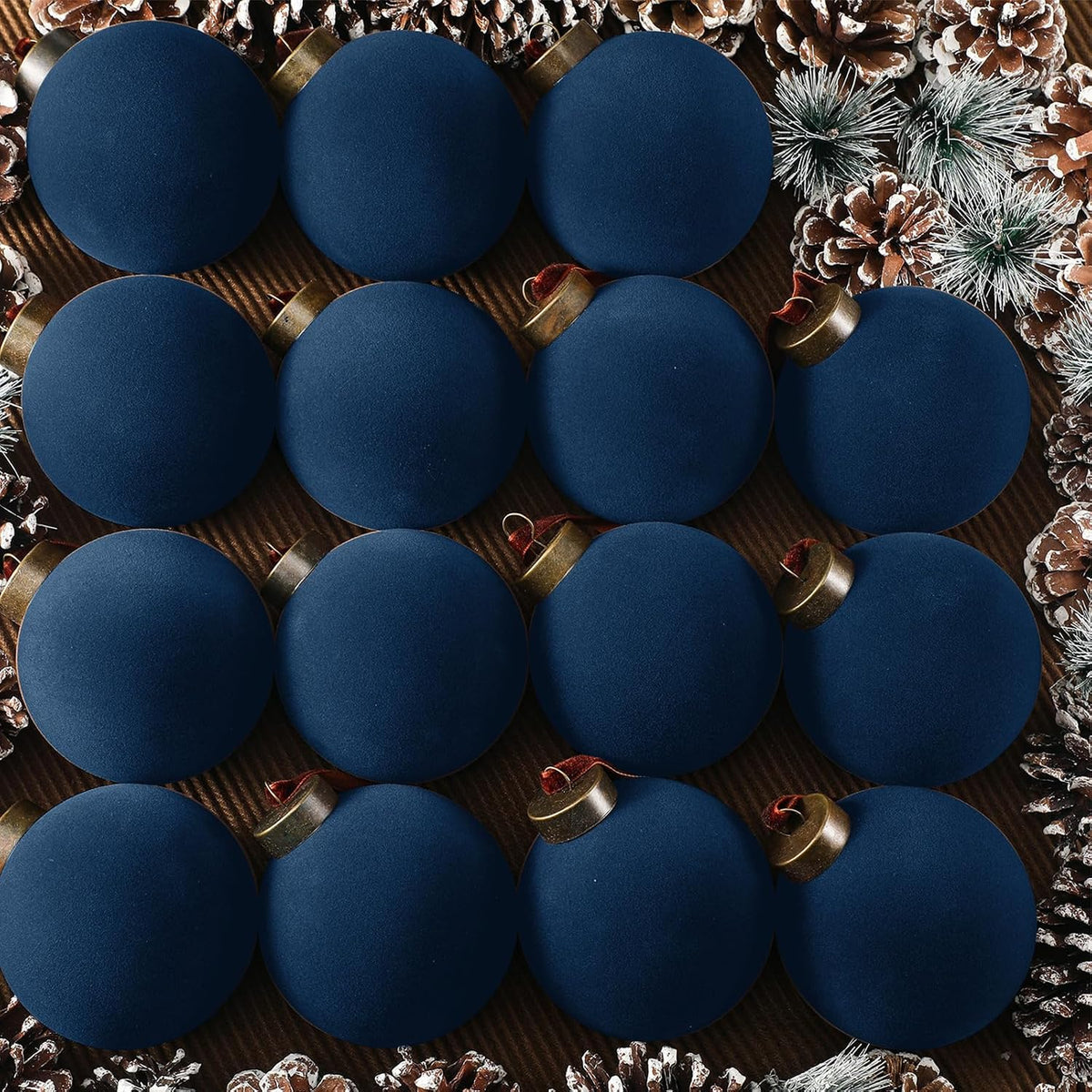 Liliful - 15 bolas de Navidad de terciopelo, color azul marino | Bo...