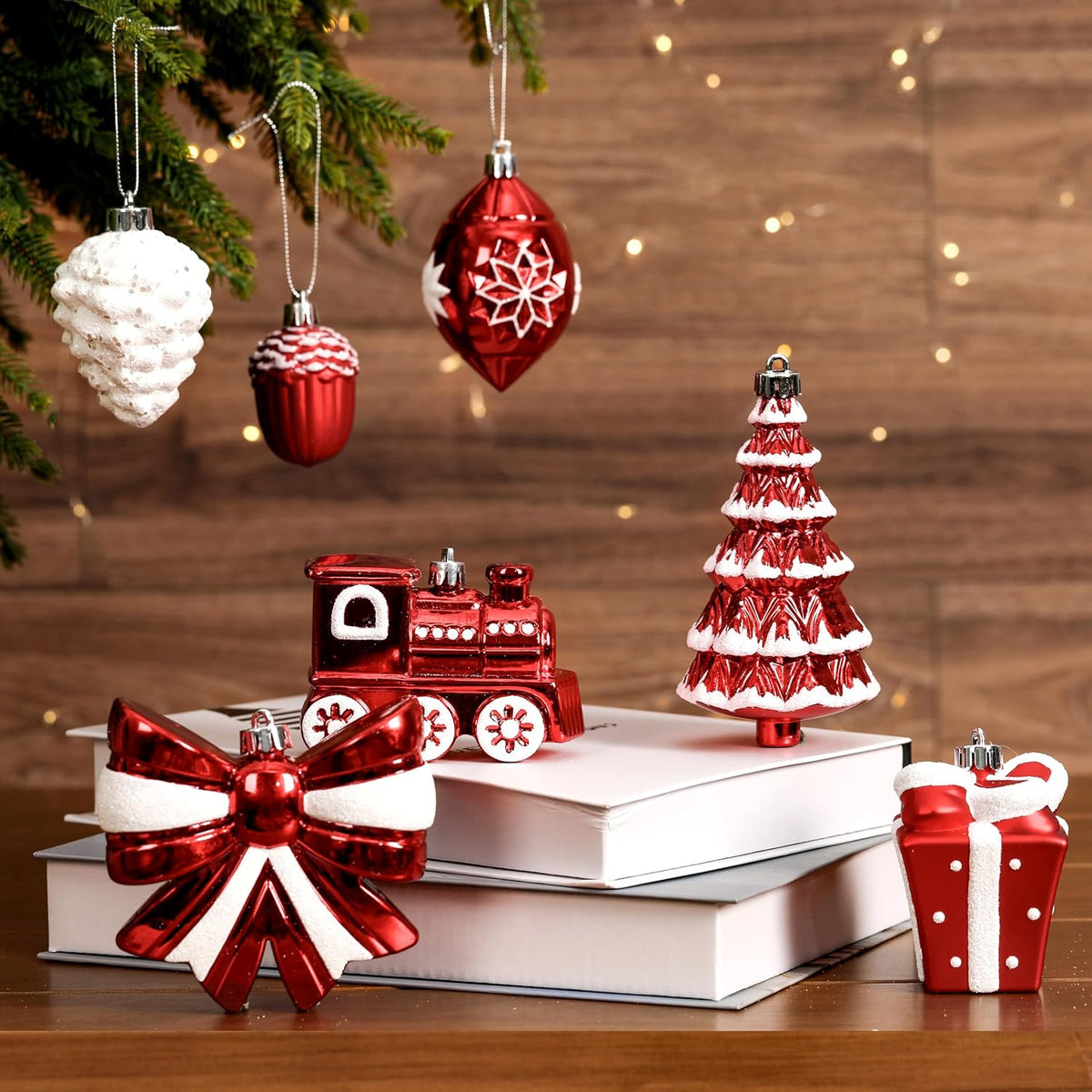 Alupssuc - Juego de 82 bolas de Navidad clásicas, color rojo y blan...