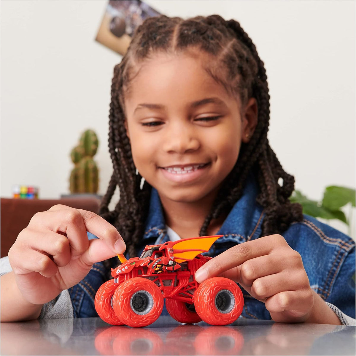 Monster Jam, Juego de peldaños resistentes, camiones monstruo fundi...