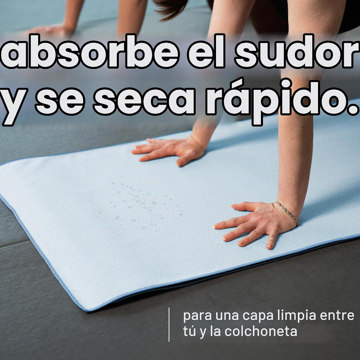 S&amp;T INC. Aura Toalla de microfibra para esterilla de yoga con a...