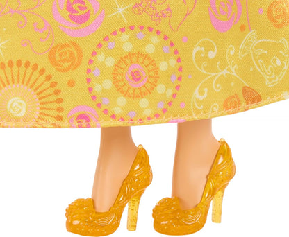 Mattel Disney Princess Toys, Belle Fashion Doll con 2 estilos, 9 ac...