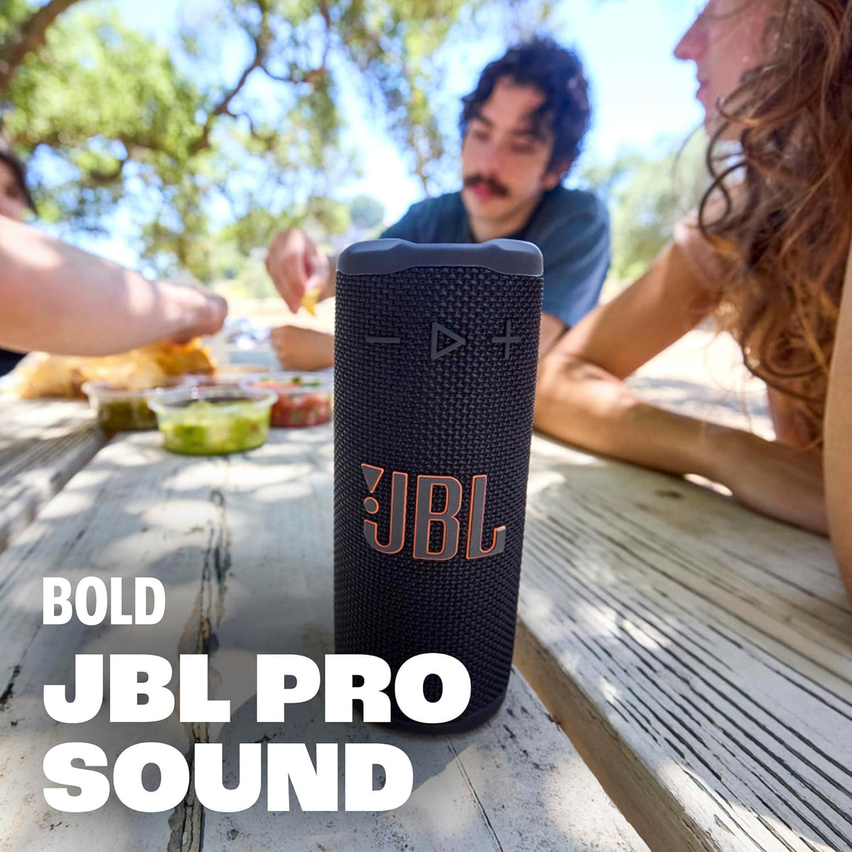 Altavoz Bluetooth portátil JBL Grip, resistente al agua, luz ambien...