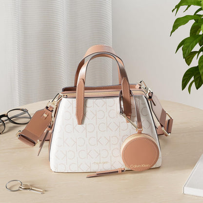 Calvin Klein Millie - Mini bolso cruzado 2 en 1 con compartimento t...