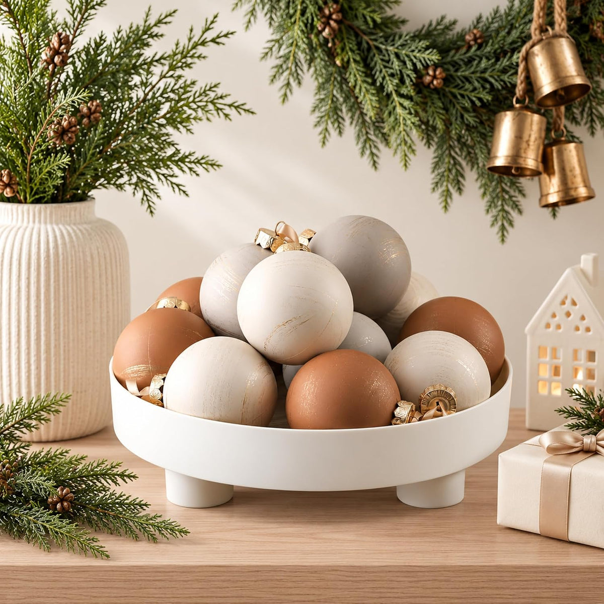 Yunlly - 12 adornos de Navidad neutros 2026, color beige marfil car...