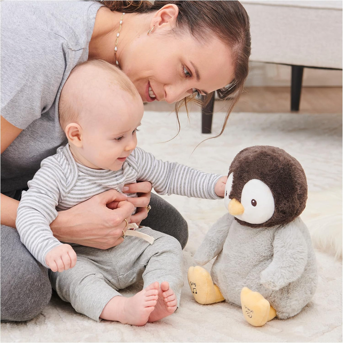 GUND Baby Kissy Penguin juguete musical interactivo animado para be...